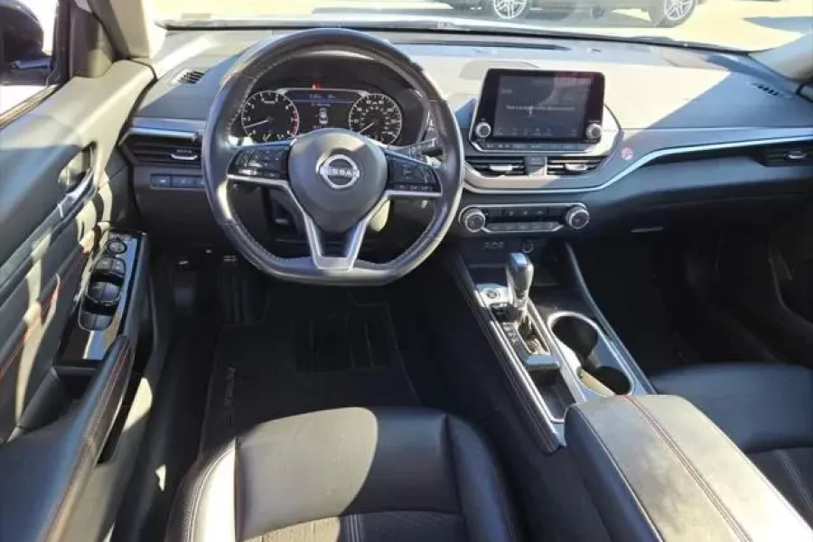 2023 Nissan Altima SR FWD