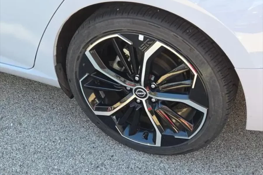 2023 Nissan Altima SR FWD