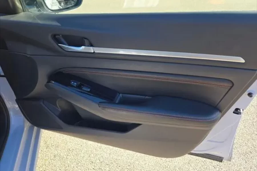 2023 Nissan Altima SR FWD