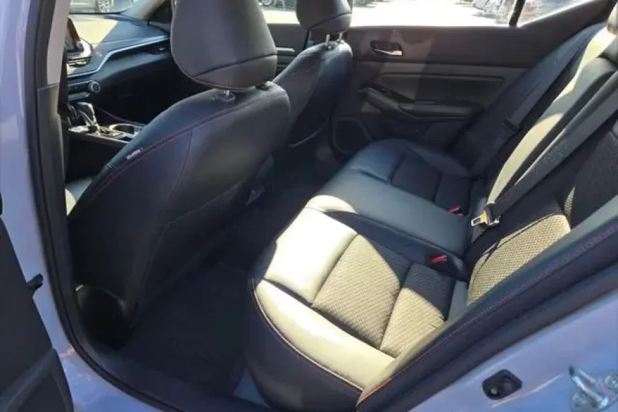 2023 Nissan Altima SR FWD