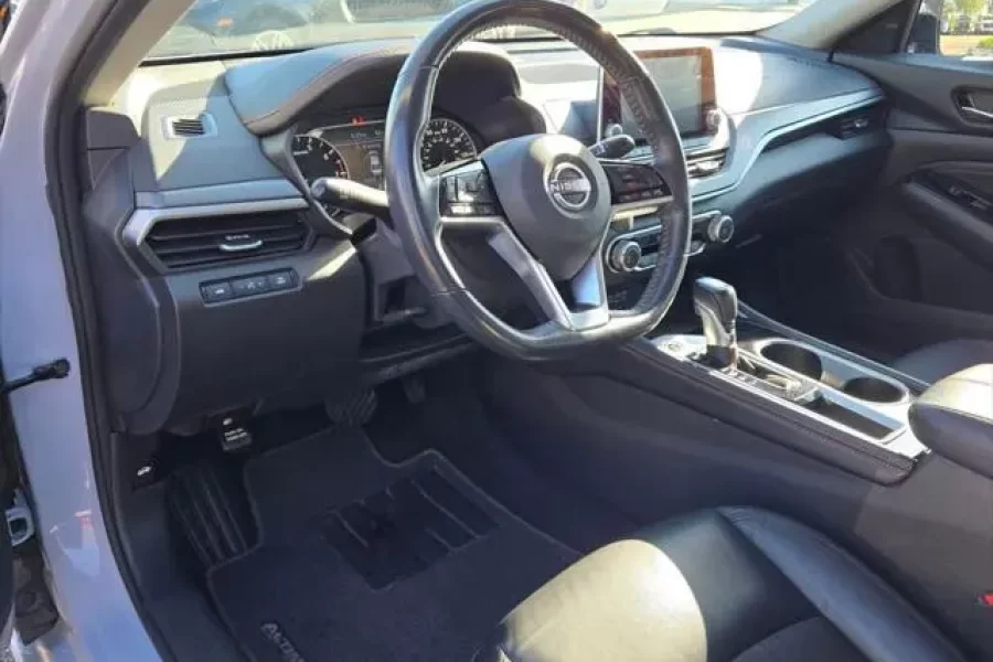 2023 Nissan Altima SR FWD