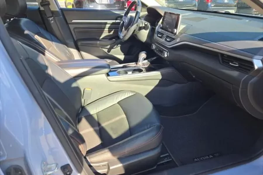 2023 Nissan Altima SR FWD
